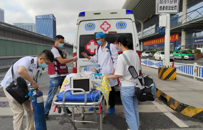 张家港市救护车出租公司