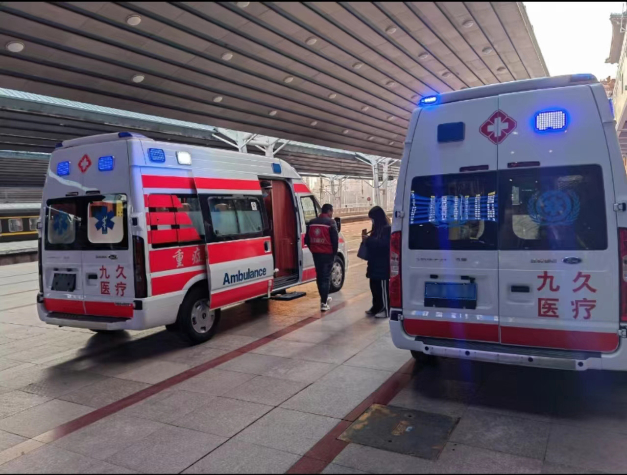 张家港市救护车长途转运